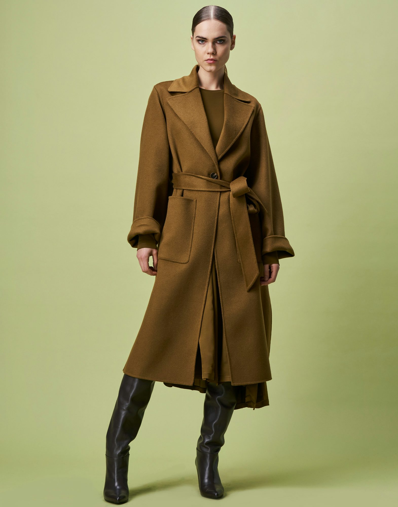 ENVIOUS : Dark brass wool and cashmere belted coat | HIGH